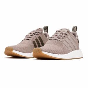 Adidas Men’s NMD R2 in Beige/Green
